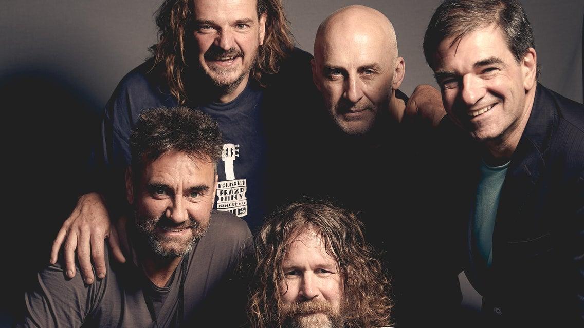 HOTHOUSE FLOWERS